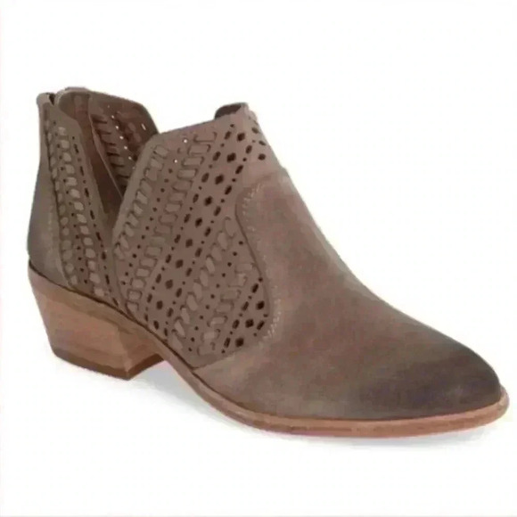 Vince Camuto Prasata Suede Perforated Ankle Booties size 8.5 - Picture 1 of 7